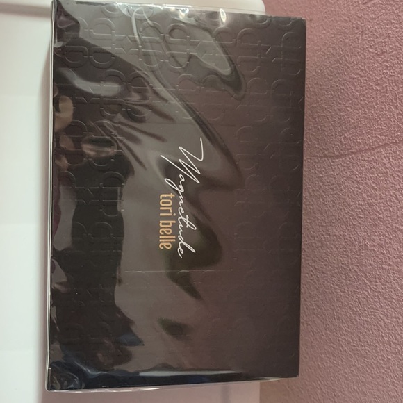 BNIB Tori Belle magnetic modular clutch palette - Picture 4 of 8